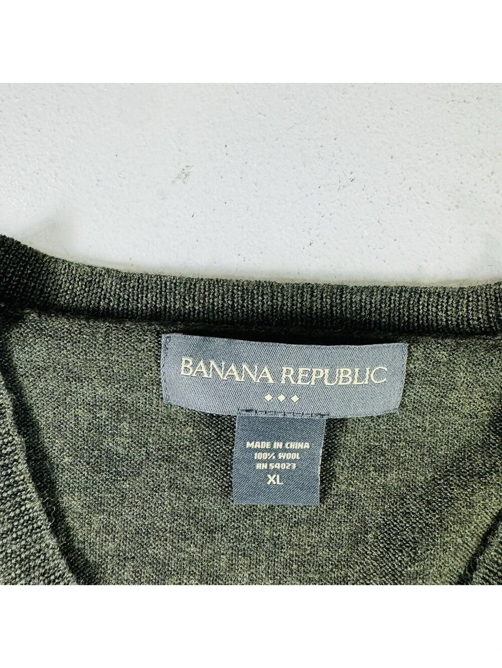 Banana Republic Sweater Green Argyle V Neck 100% Wool Men’s Size XL